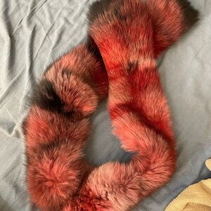 Fox fur women’s scarf, dyed red. Satin lining. Real fur.